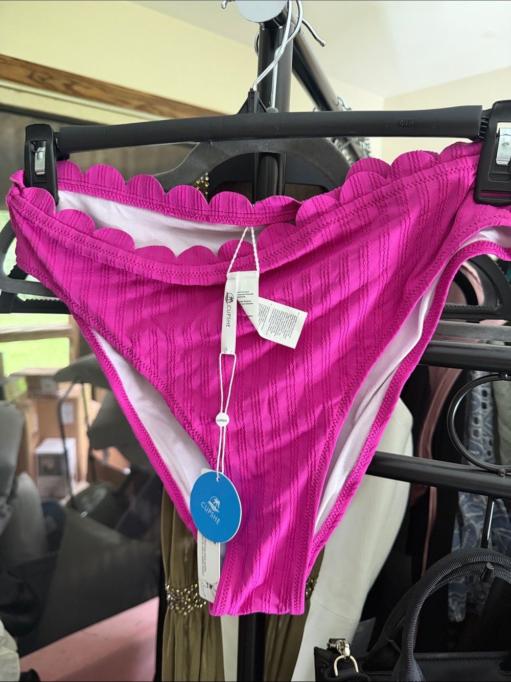 Cupshe Bright Fuchsia Scallop-Trim Bikini Bottoms